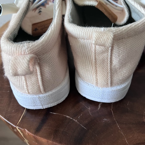 Soft shoes - Picture 3 of 7